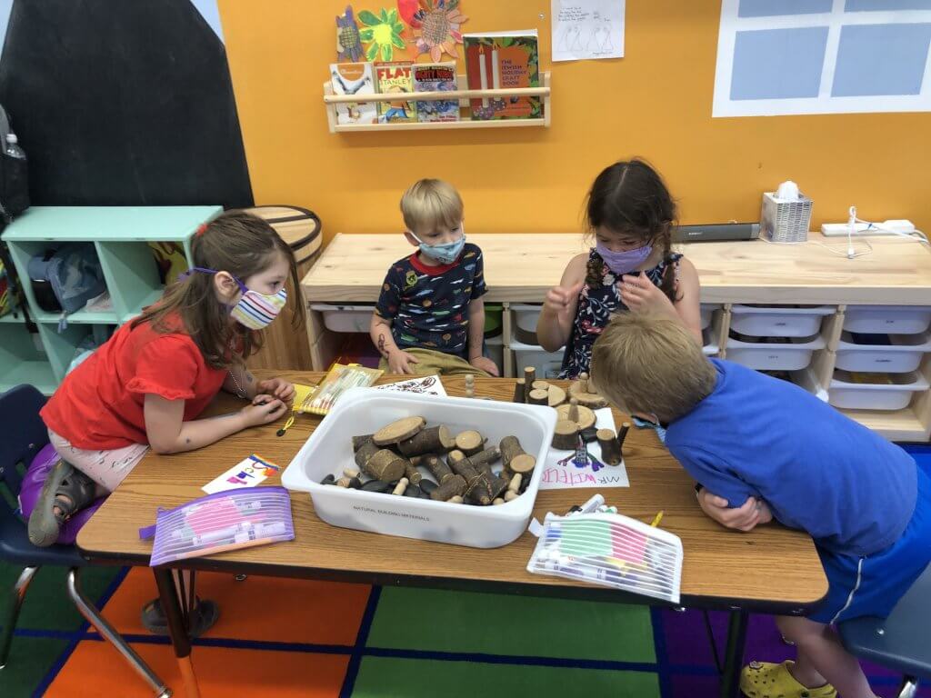 PreK and K kids building the Torah story.